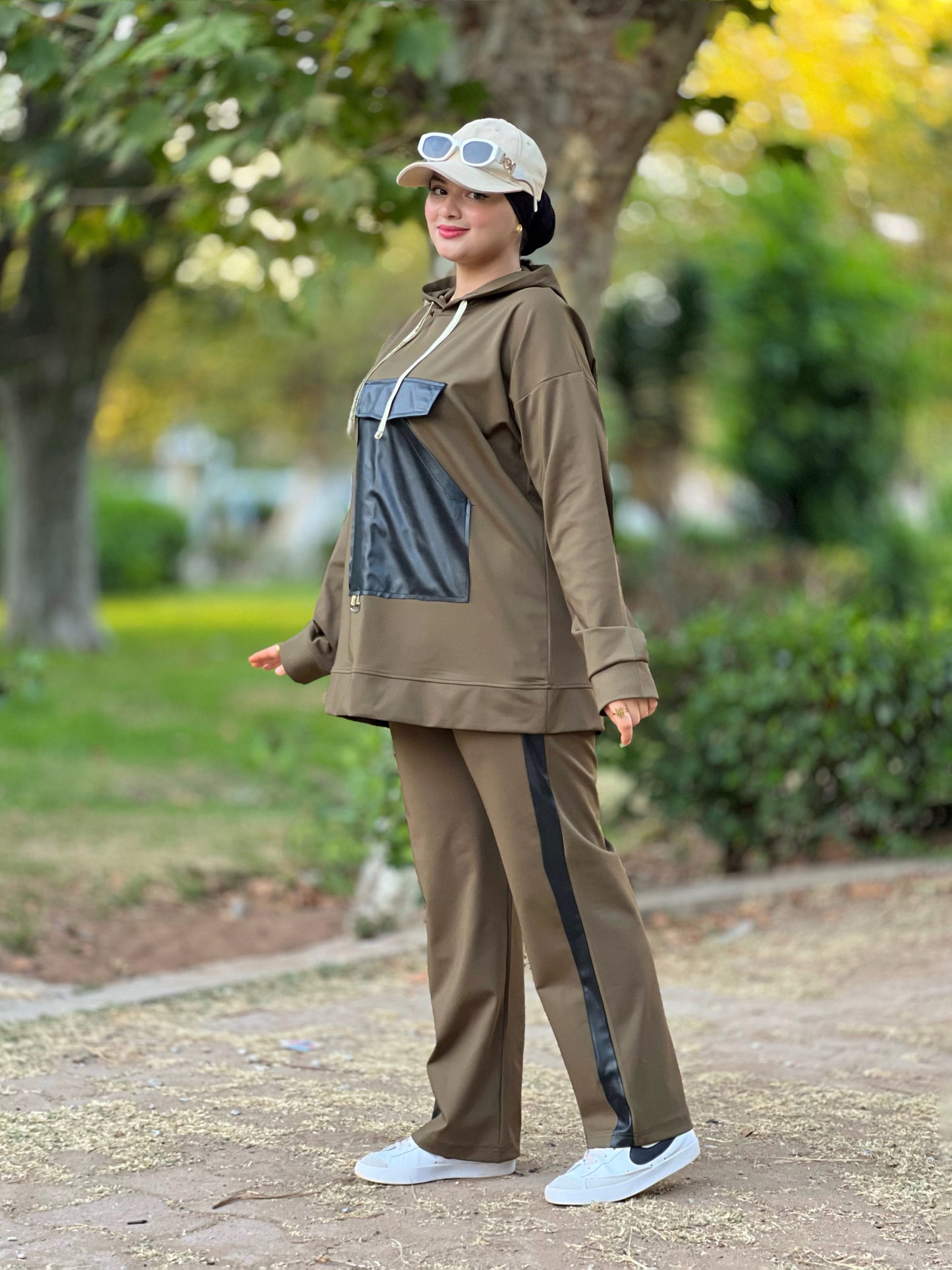 Survêtement femme noir – Style chic & confort total by Noirine 🖤