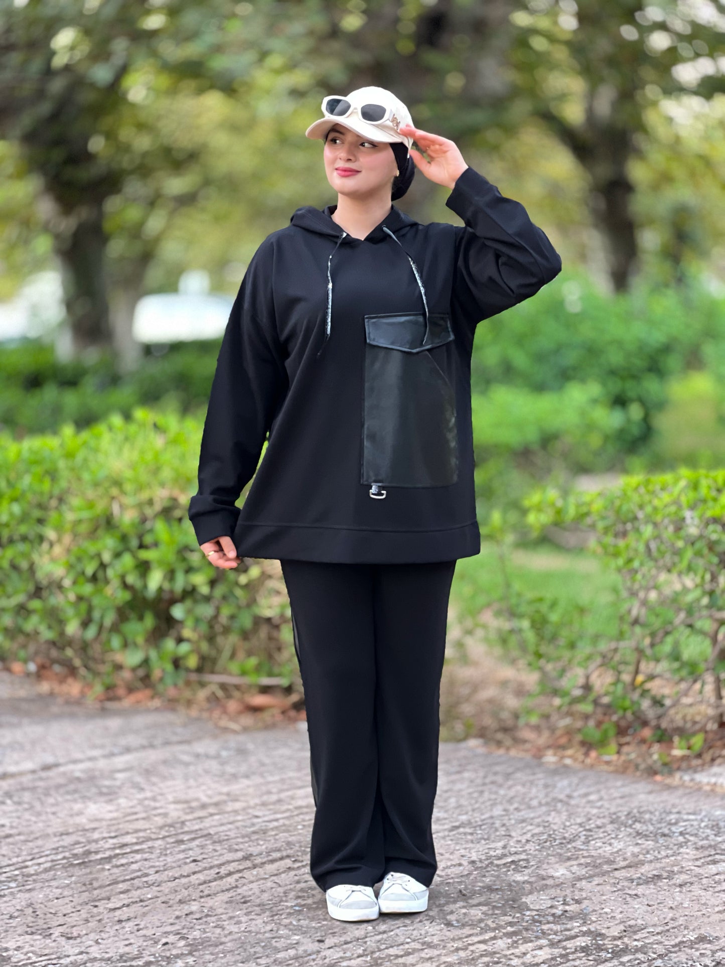 Survêtement femme noir – Style chic & confort total by Noirine 🖤