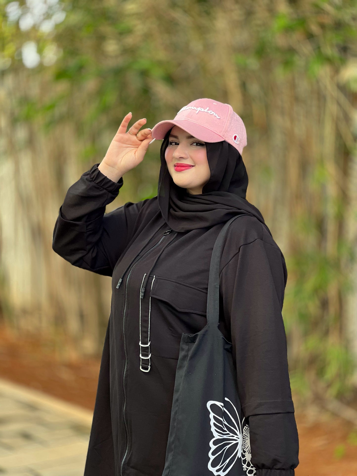 Le survêtement chic des femmes voilées – confort, pudeur et élégance signée Noirine 🖤