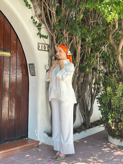 ensemble brodé blanc