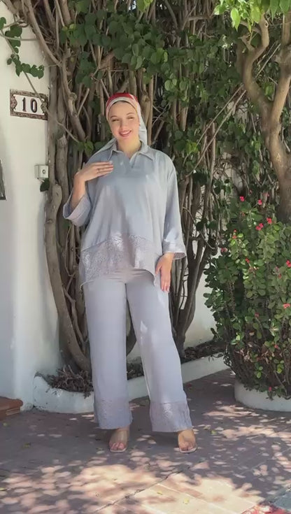 ensemble brodé gris